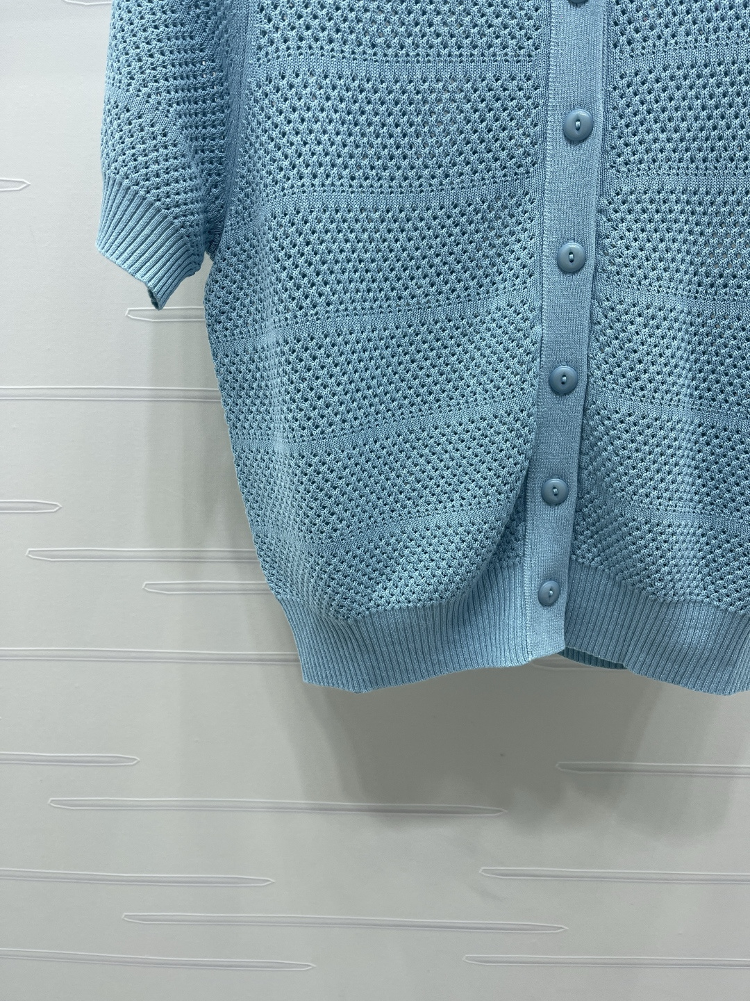 Women's short sleeves